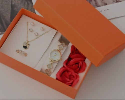 7 Piece Jewellery Box with Roses